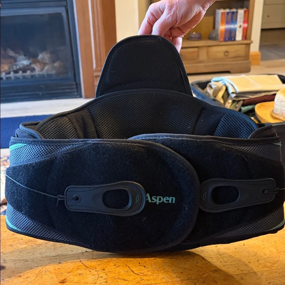 Black Support/Back Brace
